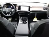 2025 Volkswagen Atlas 2.0T SEL Premium R-Line Oshkosh WI