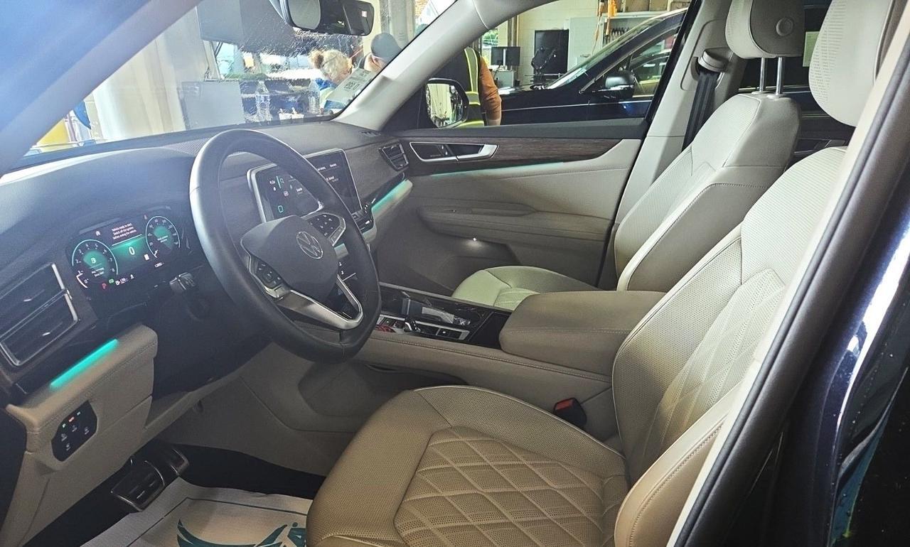 2025 Volkswagen Atlas 2.0T SEL Premium R-Line Panoramic Roof Ventilated Seats Portland OR