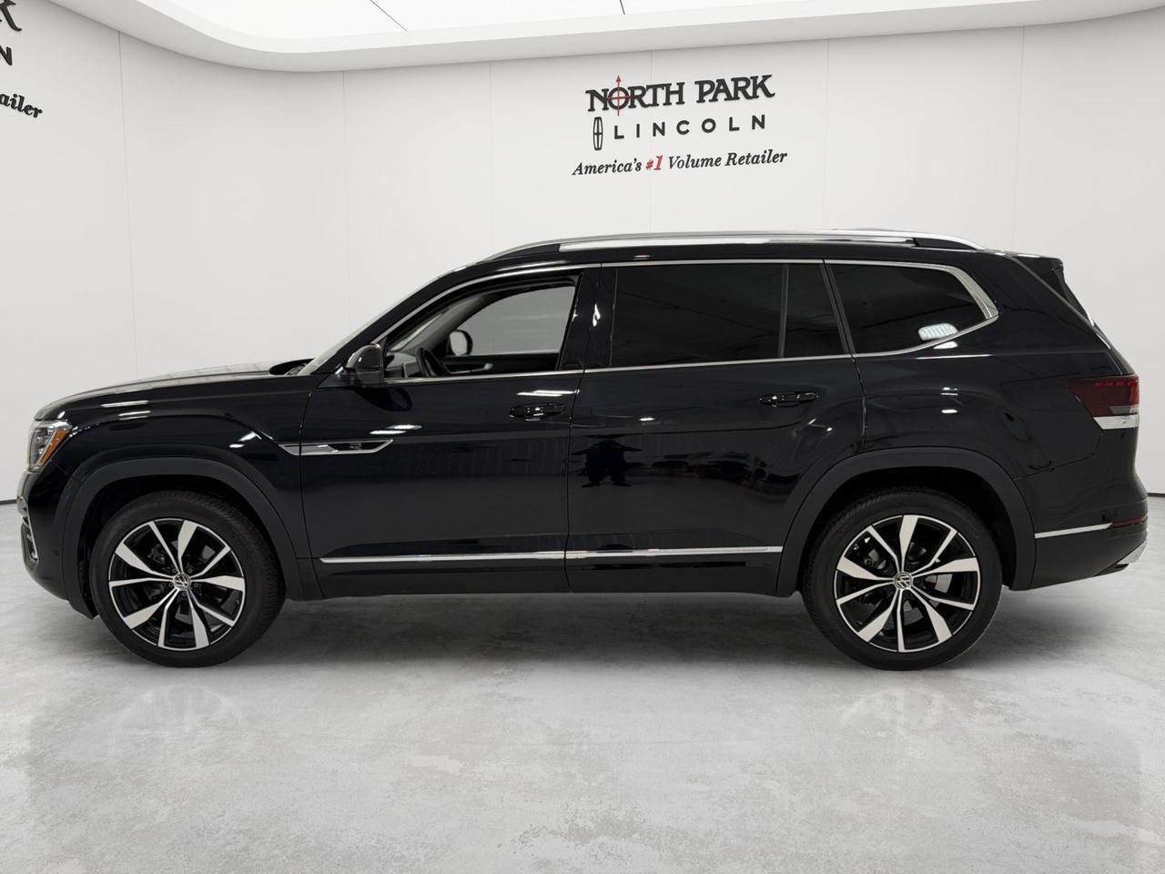 2025 Volkswagen Atlas 2.0T SEL Premium R-Line