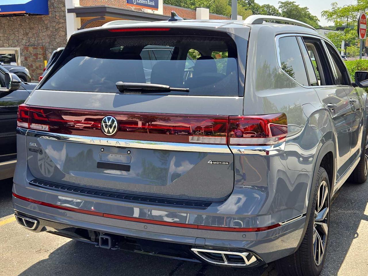 2025 Volkswagen Atlas 2.0T SEL Premium R-Line Wellesley MA