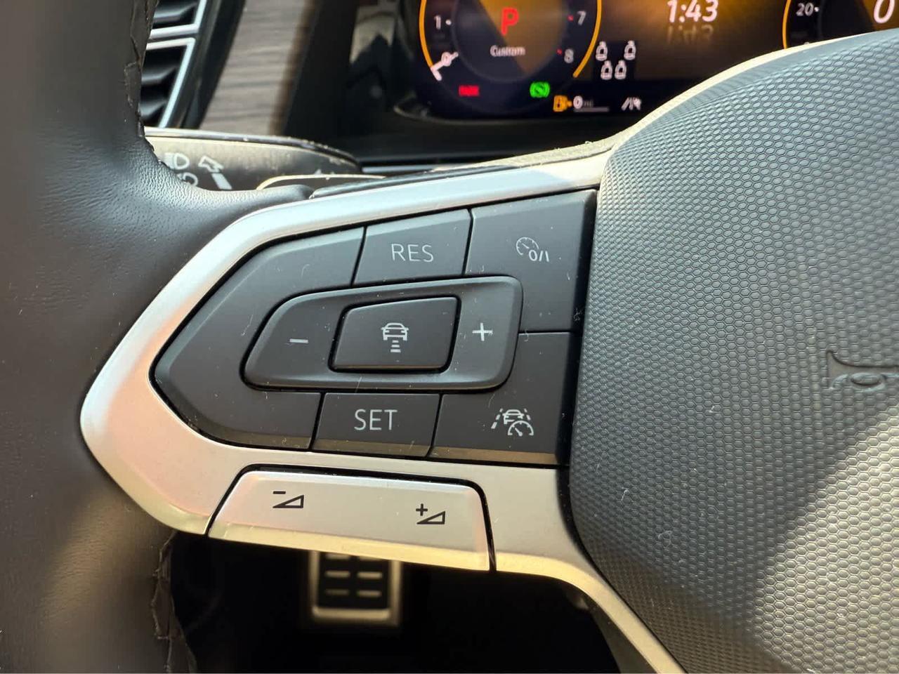 2025 Volkswagen Atlas 2.0T SEL Premium R-Line Wellesley MA