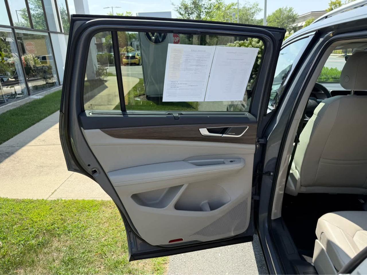 2025 Volkswagen Atlas 2.0T SEL Premium R-Line Wellesley MA