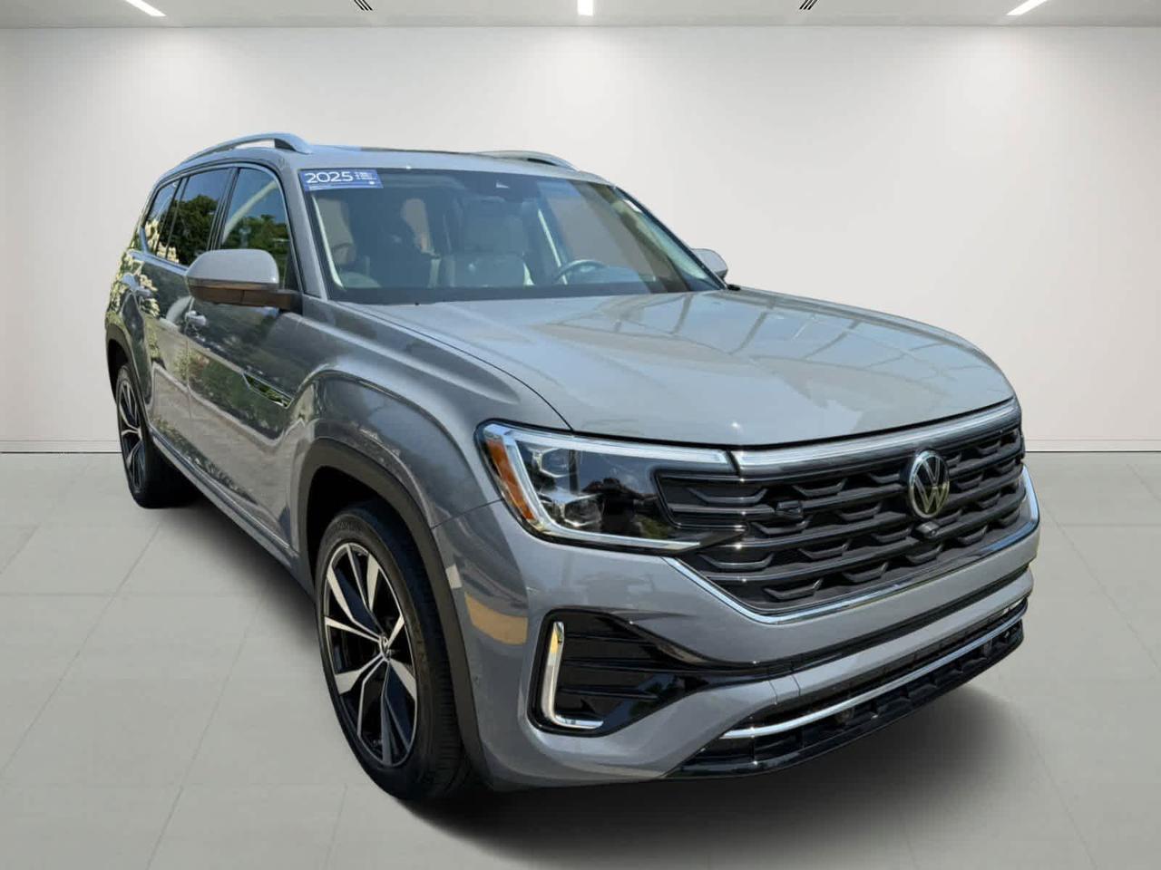 2025 Volkswagen Atlas 2.0T SEL Premium R-Line Wellesley MA