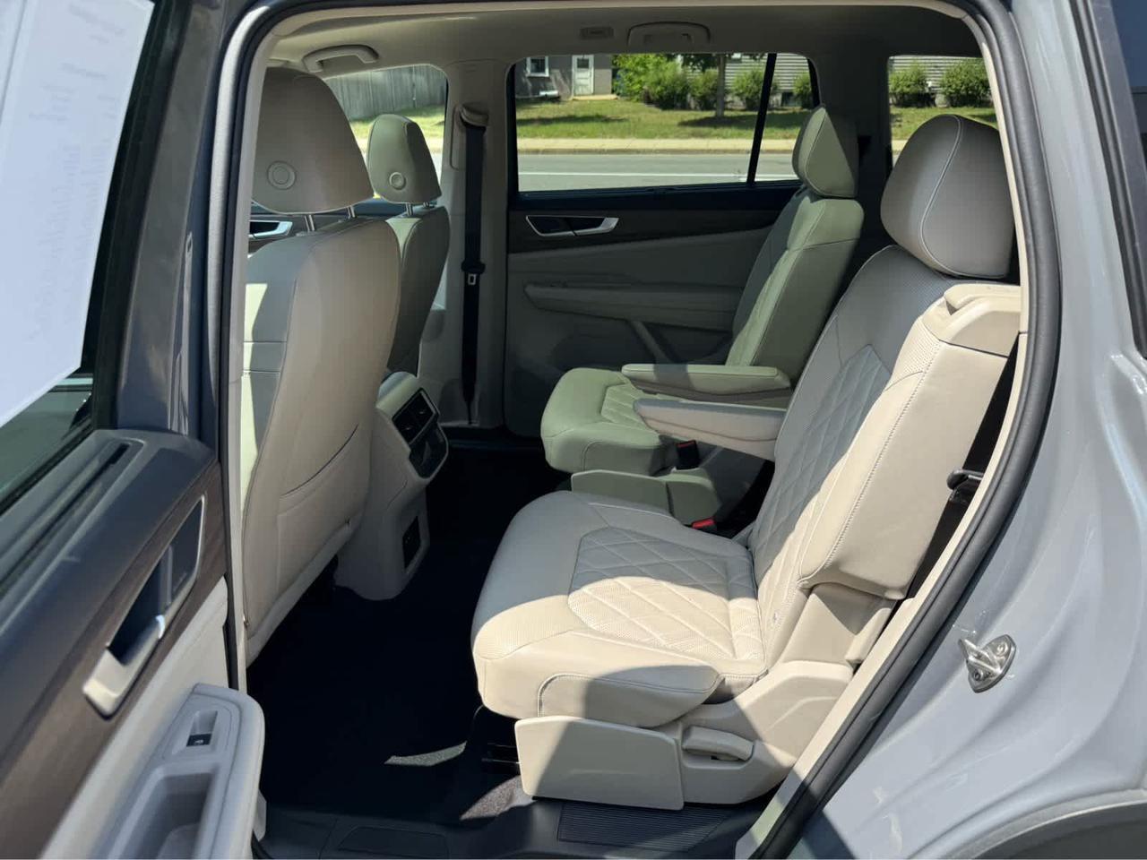 2025 Volkswagen Atlas 2.0T SEL Premium R-Line Wellesley MA
