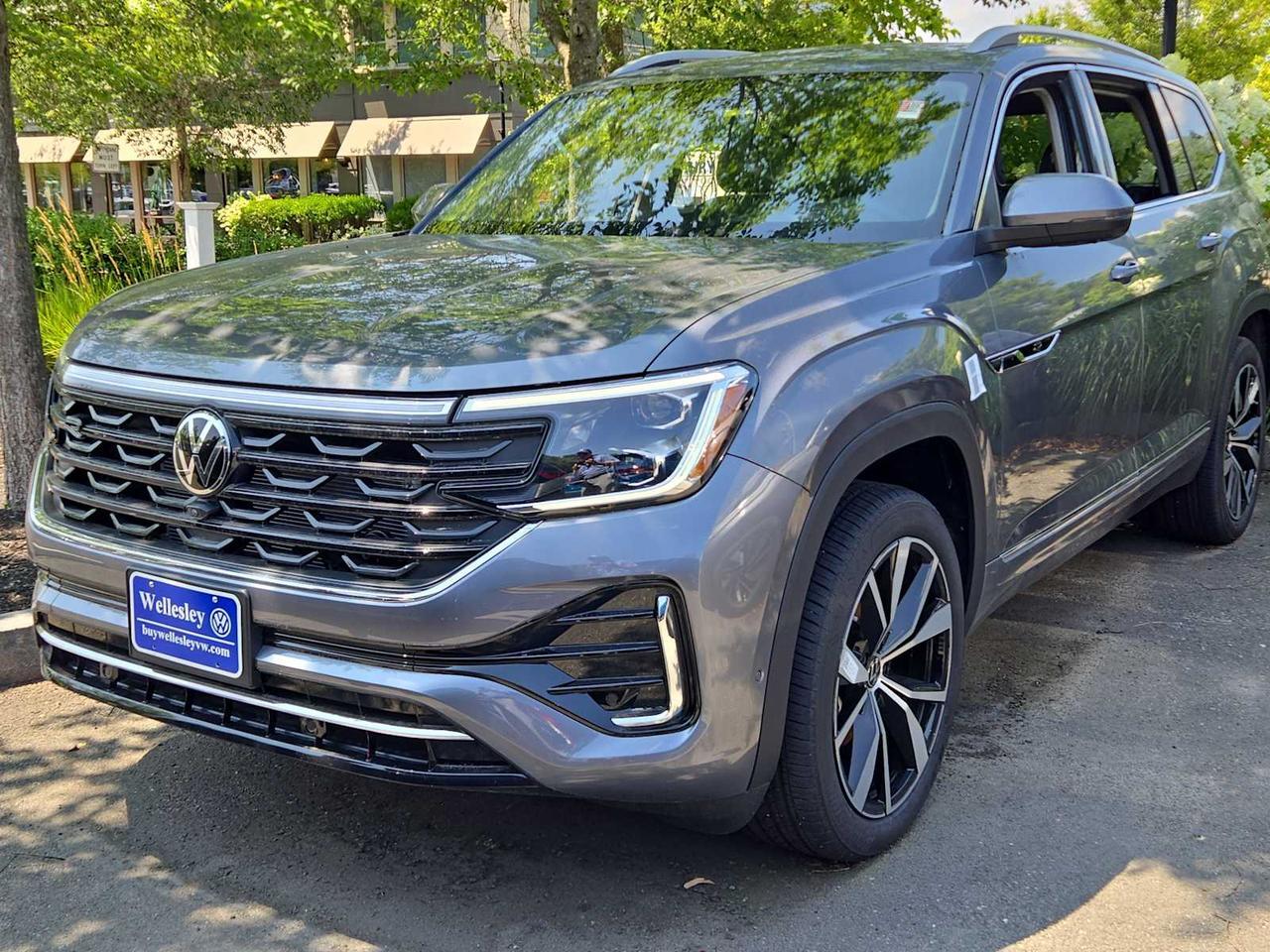 2025 Volkswagen Atlas 2.0T SEL Premium R-Line Wellesley MA