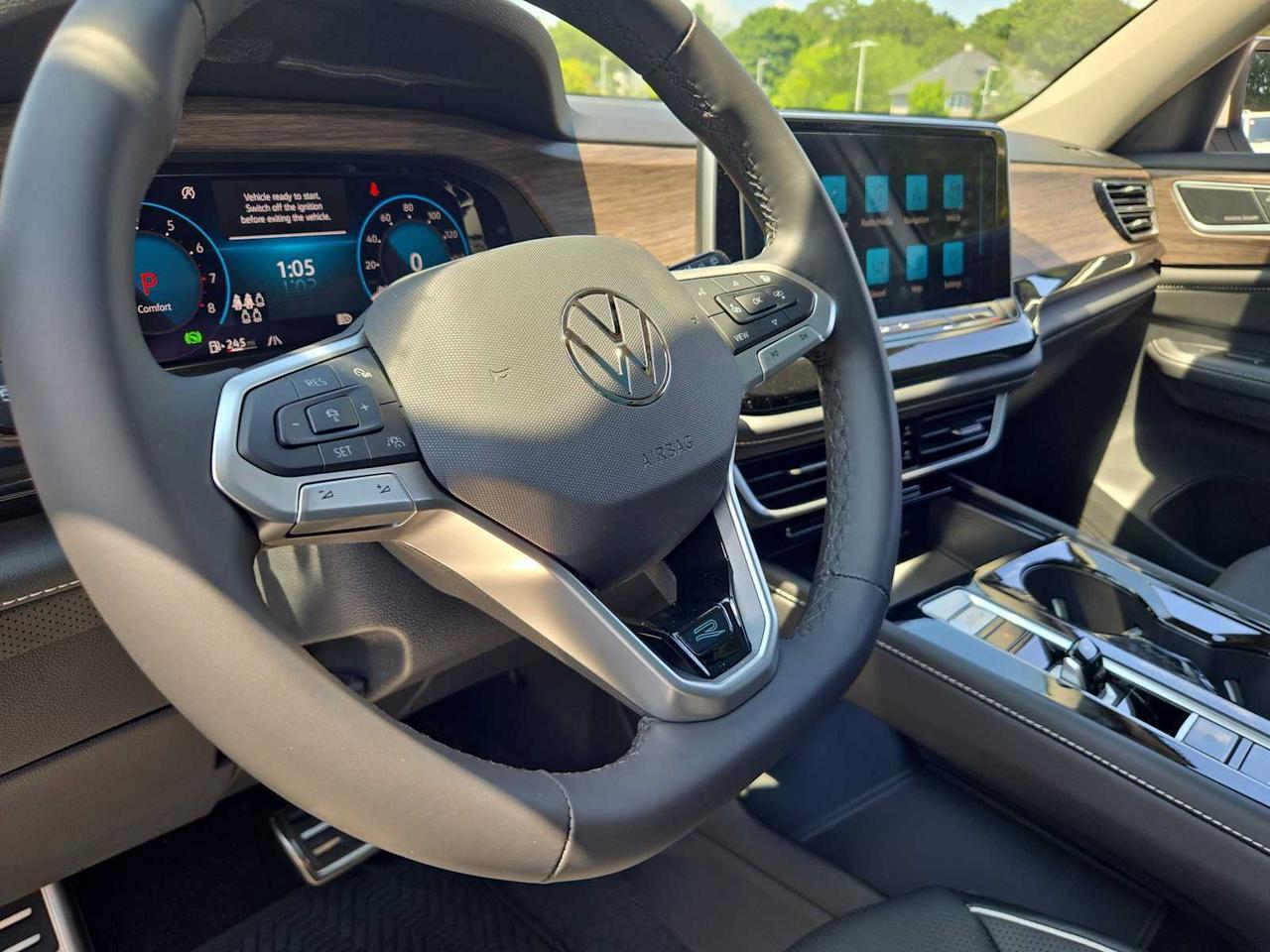2025 Volkswagen Atlas 2.0T SEL Premium R-Line Wellesley MA