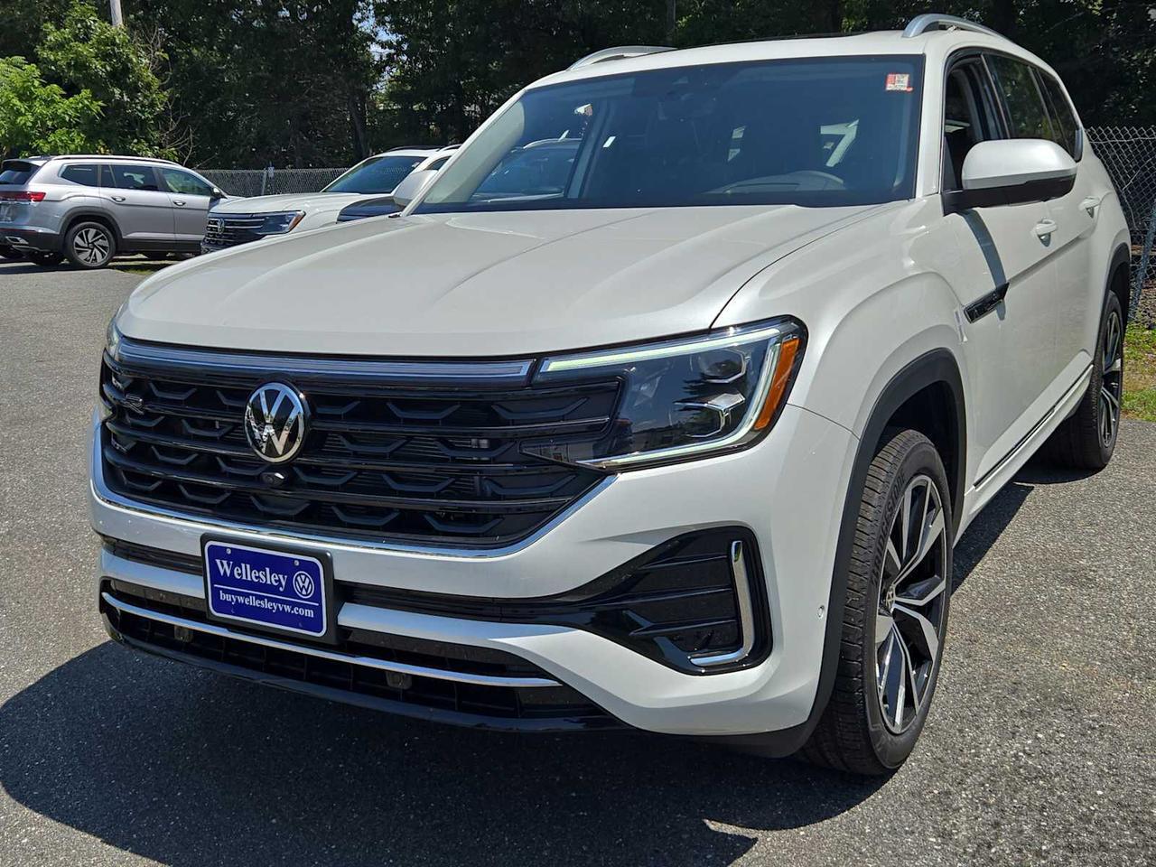 2025 Volkswagen Atlas 2.0T SEL Premium R-Line Wellesley MA