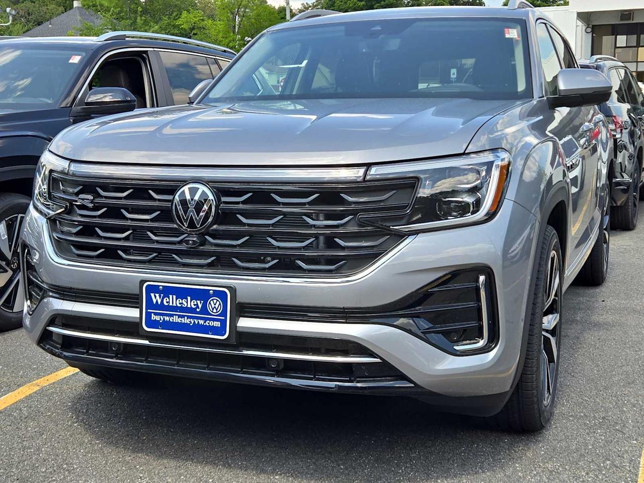 2025 Volkswagen Atlas 2.0T SEL Premium R-Line Wellesley MA