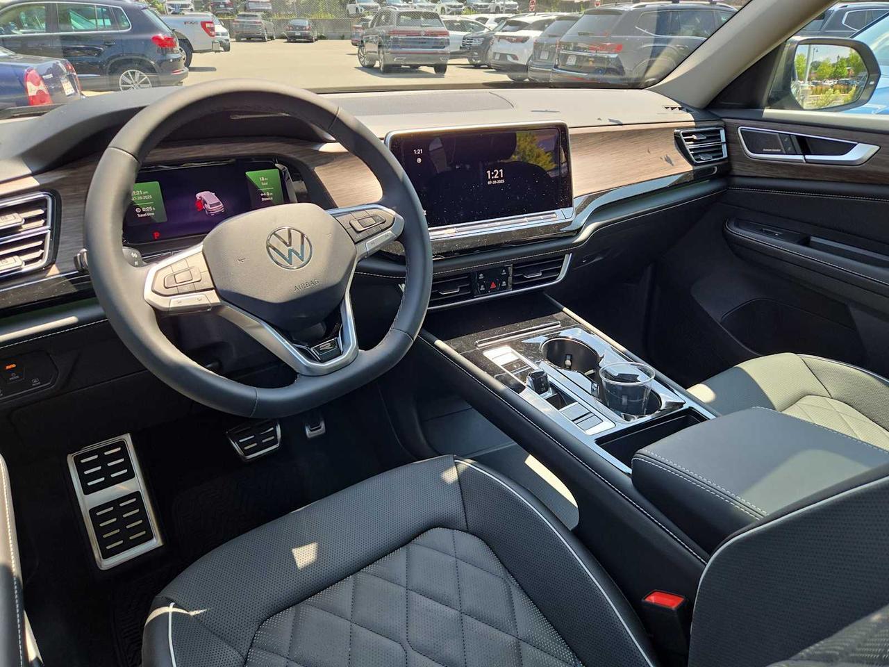 2025 Volkswagen Atlas 2.0T SEL Premium R-Line Wellesley MA