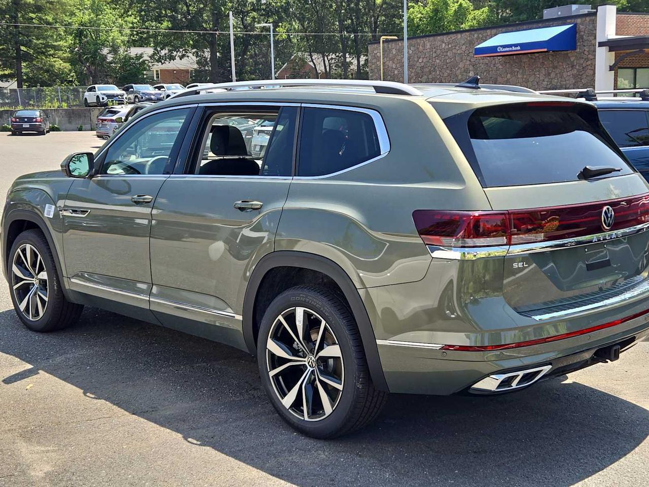 2025 Volkswagen Atlas 2.0T SEL Premium R-Line Wellesley MA