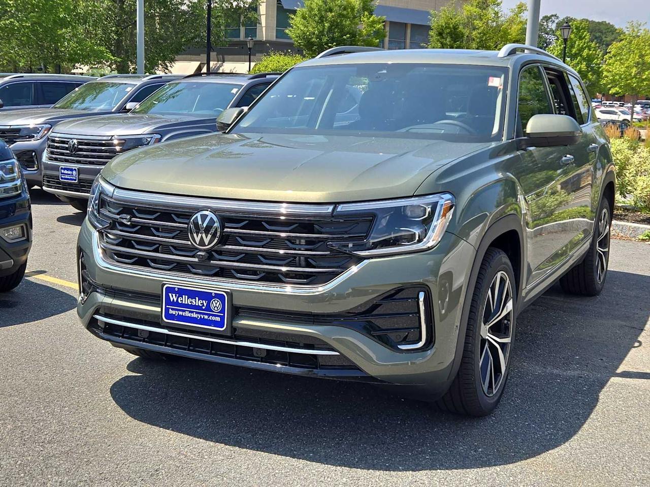 2025 Volkswagen Atlas 2.0T SEL Premium R-Line Wellesley MA