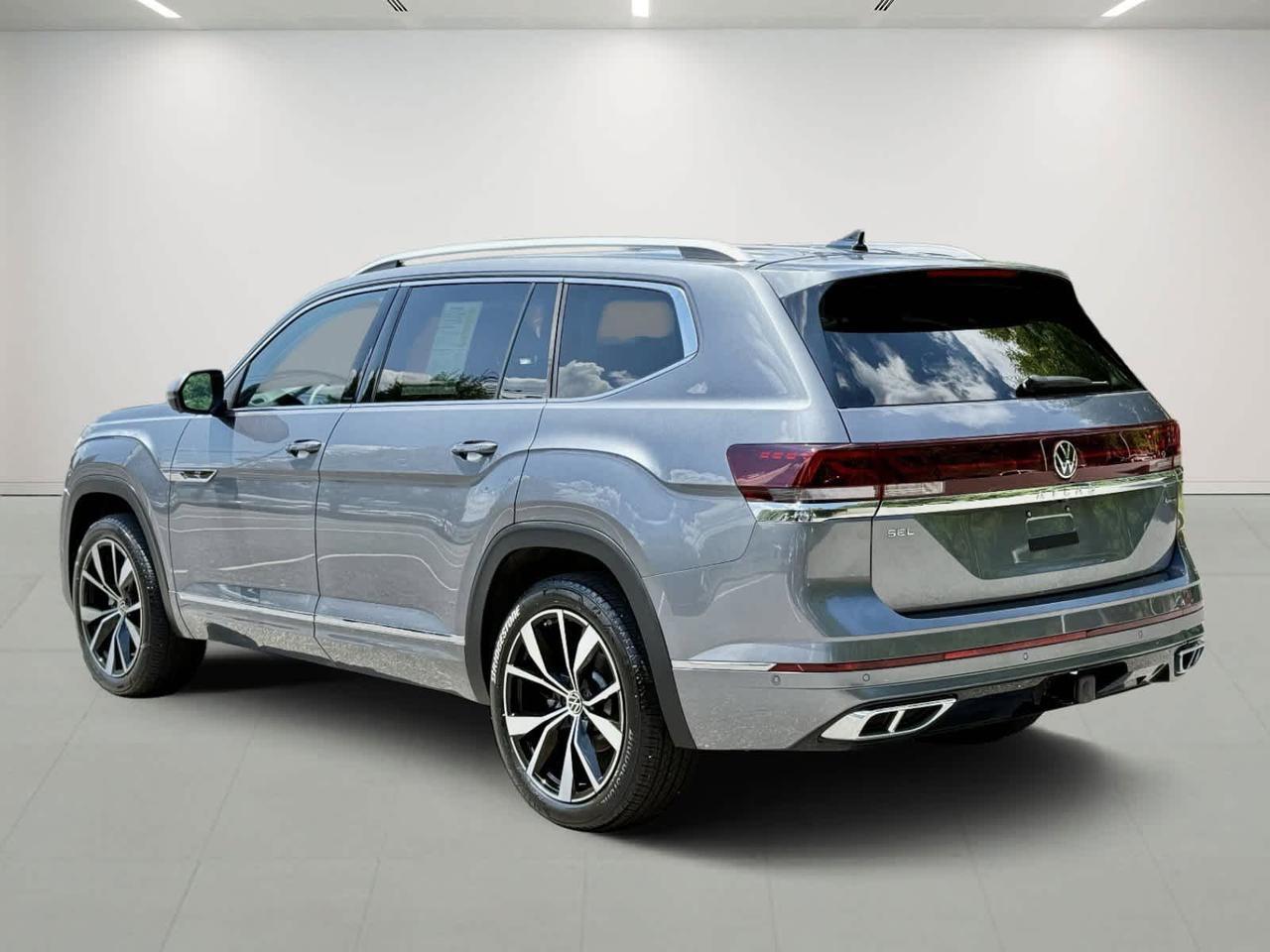 2025 Volkswagen Atlas 2.0T SEL Premium R-Line Westborough MA