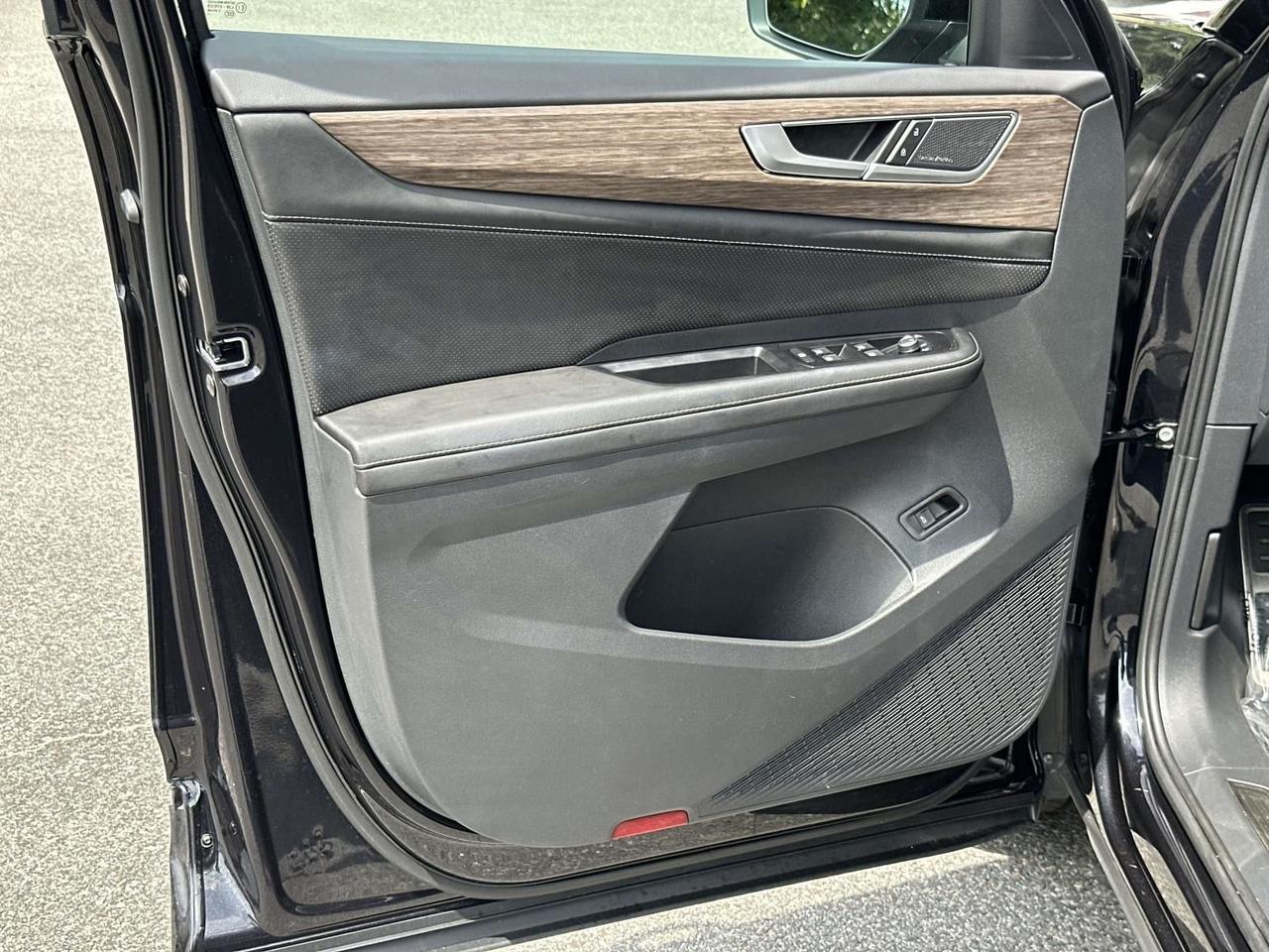2025 Volkswagen Atlas 2.0T SEL Premium R-Line Alexandria VA