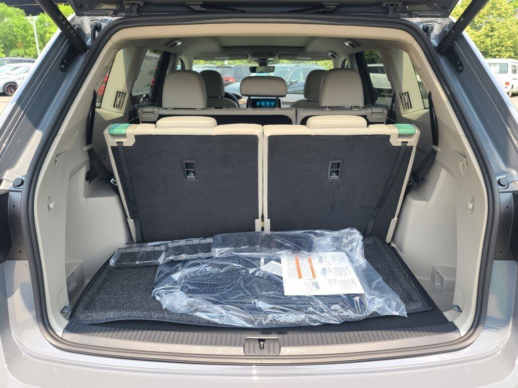 2025 Volkswagen Atlas 2.0T SEL Premium R-Line Springfield VA
