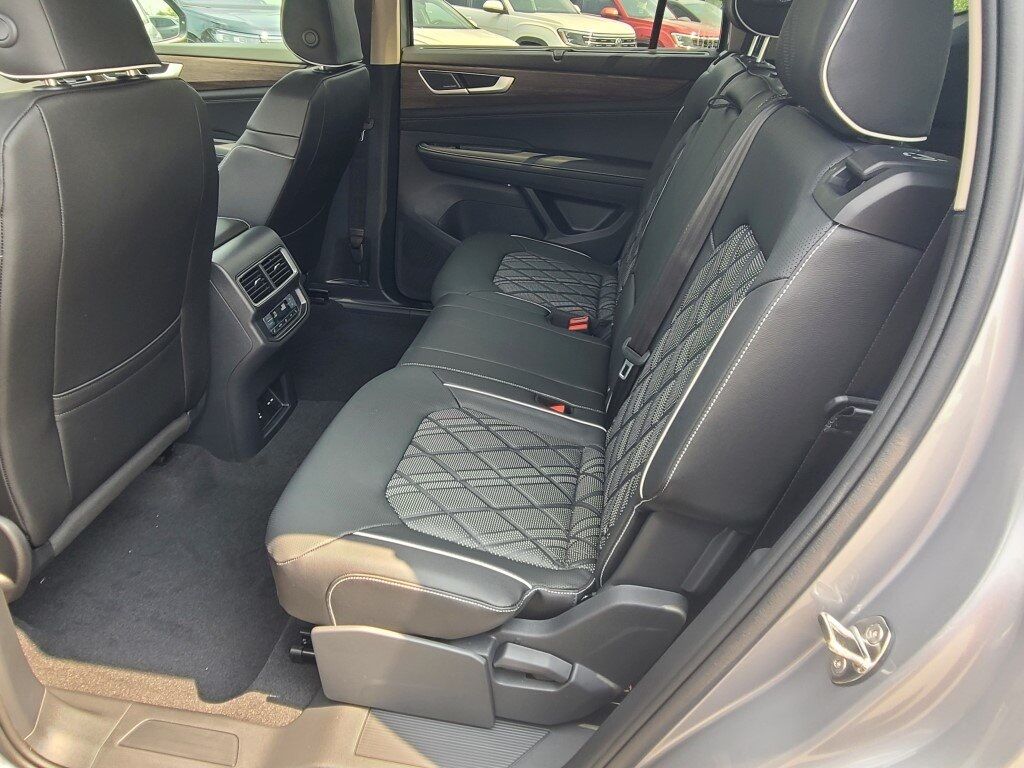 2025 Volkswagen Atlas 2.0T SEL Premium R-Line Springfield VA