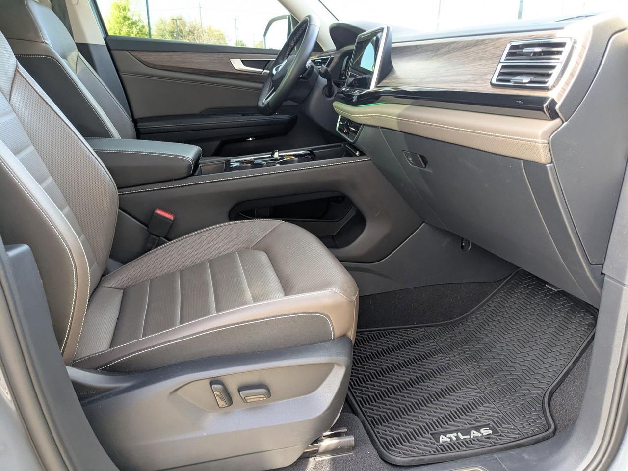 2025 Volkswagen Atlas 2.0T SEL San Antonio TX