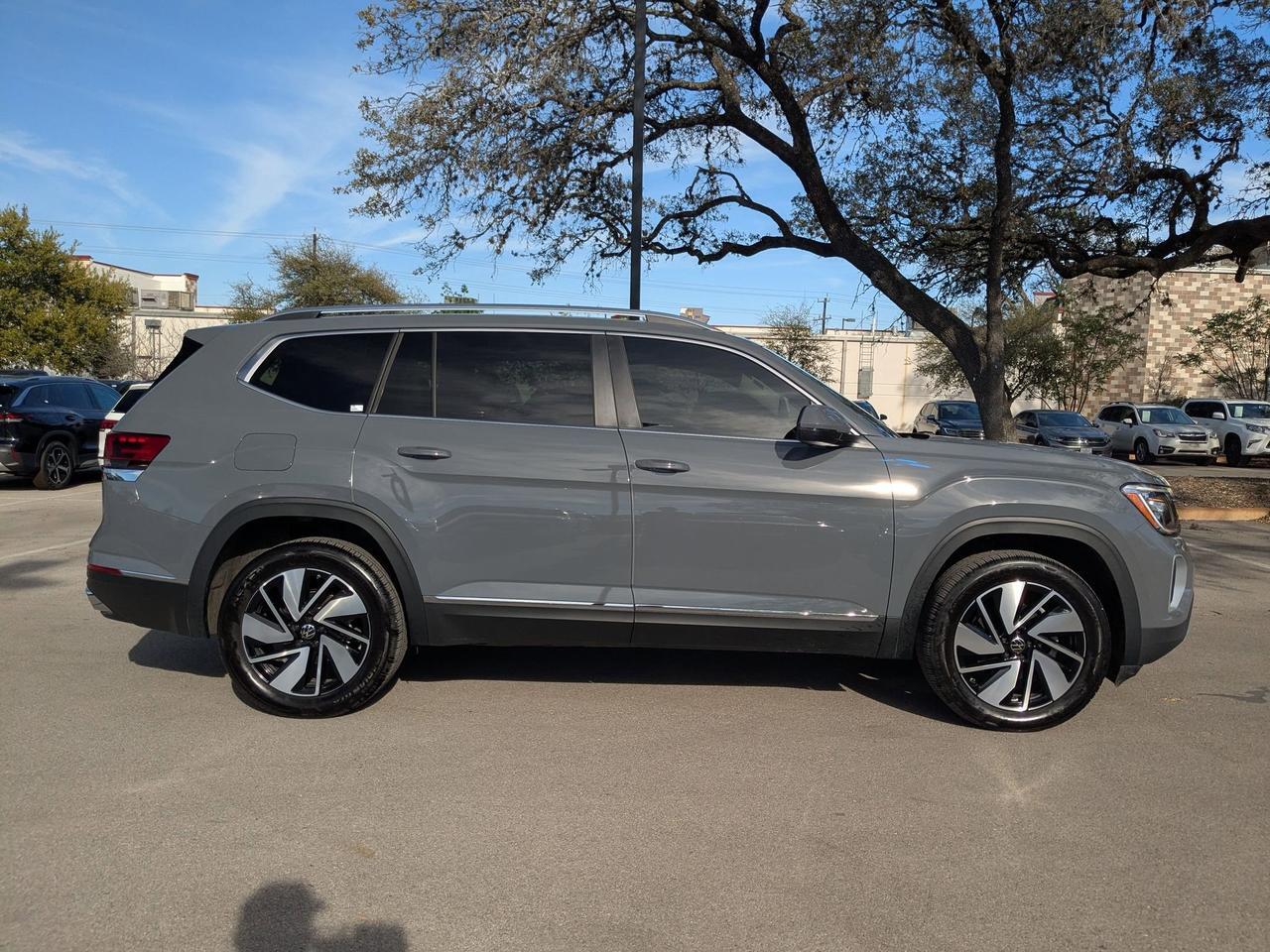 2025 Volkswagen Atlas 2.0T SEL