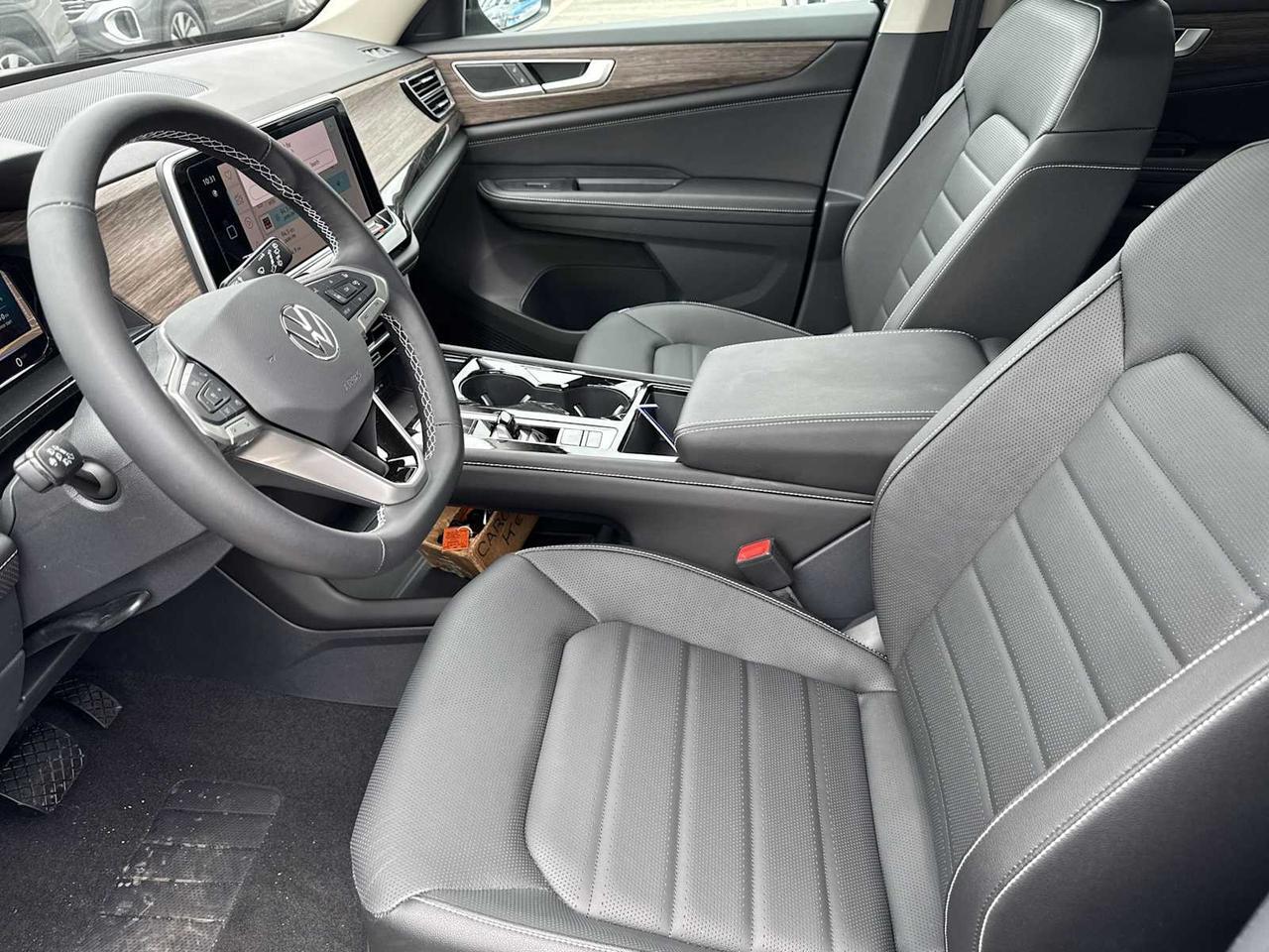 2025 Volkswagen Atlas 2.0T SEL Medford MA