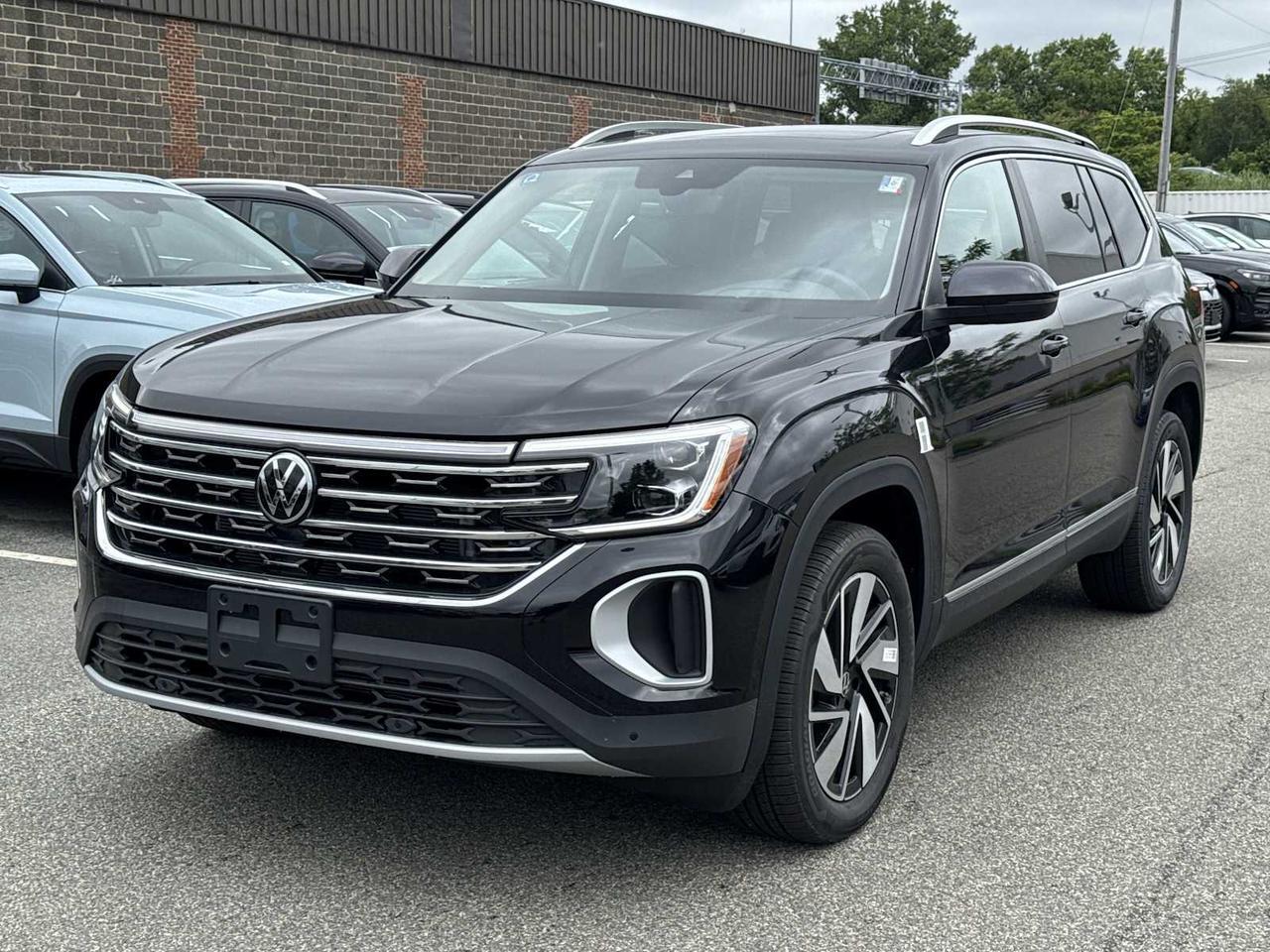 2025 Volkswagen Atlas 2.0T SEL Medford MA