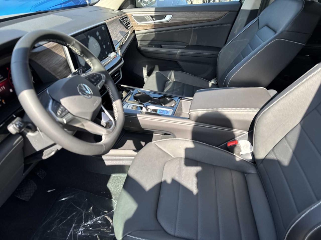 2025 Volkswagen Atlas 2.0T SEL Medford MA
