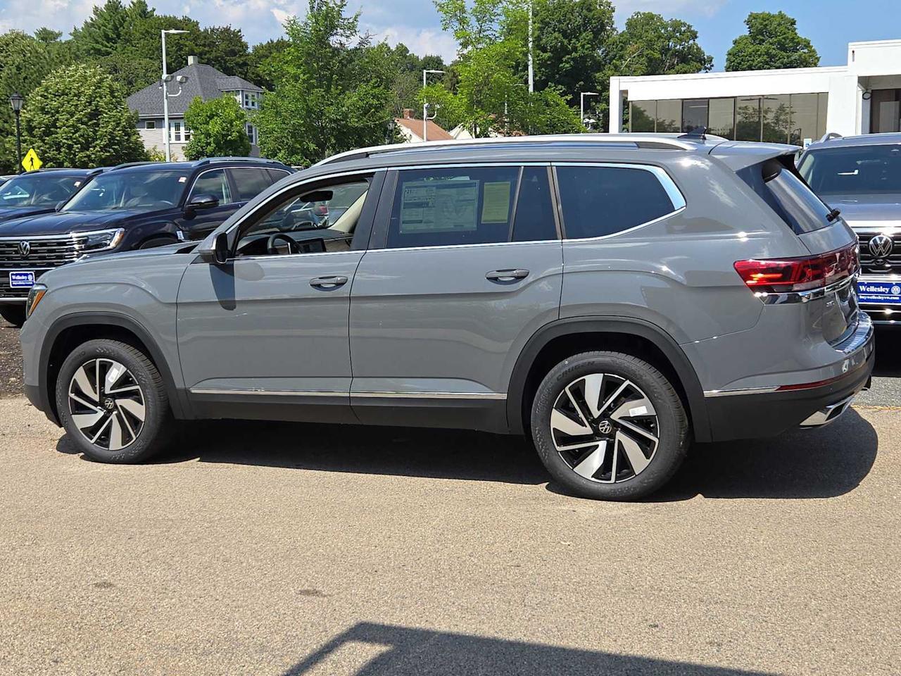2025 Volkswagen Atlas 2.0T SEL Wellesley MA