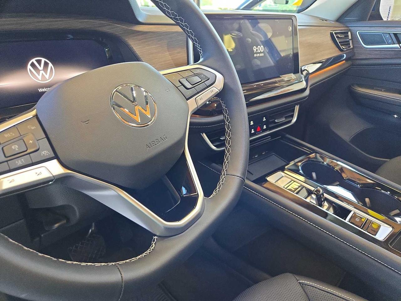 2025 Volkswagen Atlas 2.0T SEL Wellesley MA