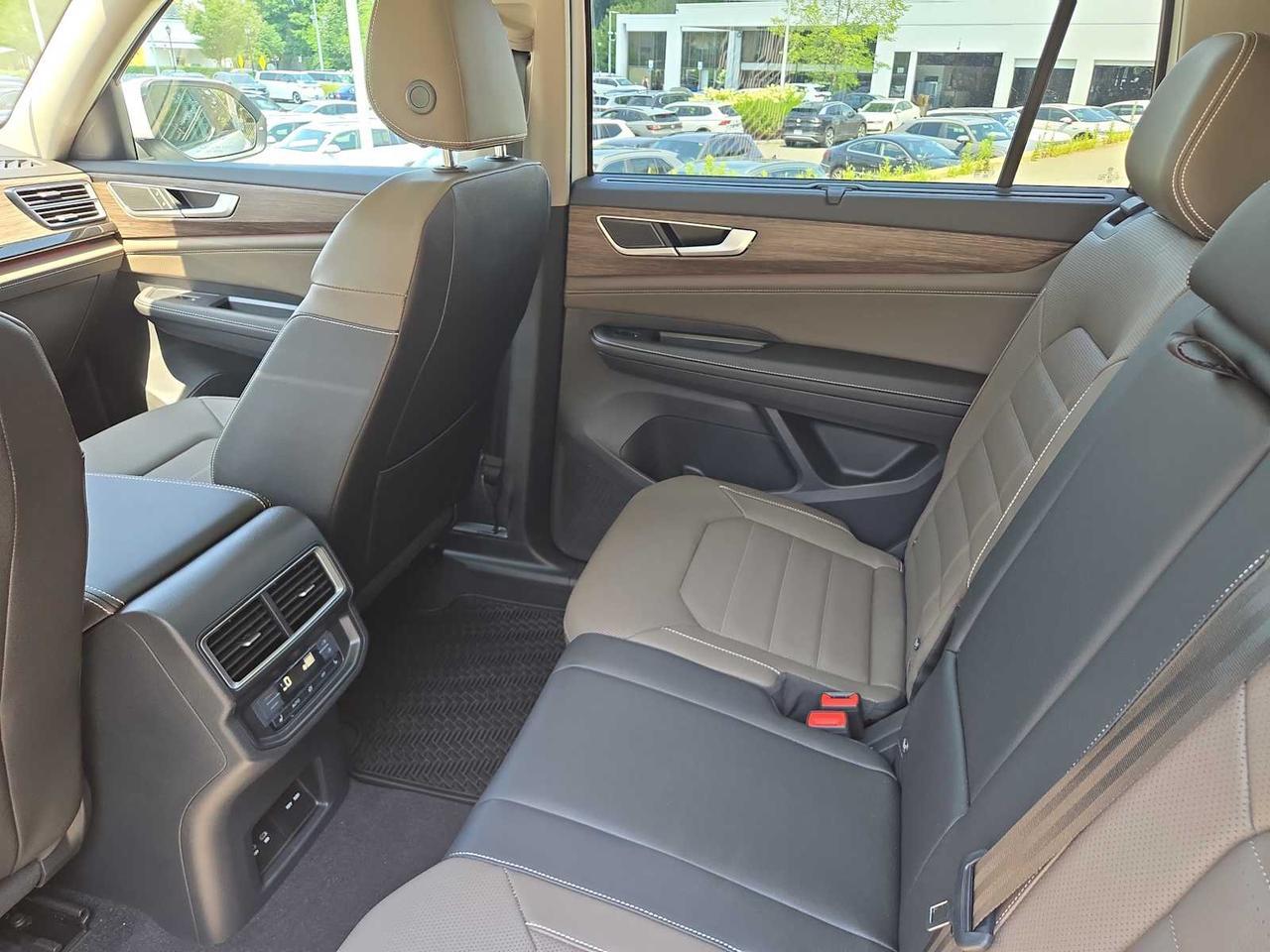 2025 Volkswagen Atlas 2.0T SEL Wellesley MA