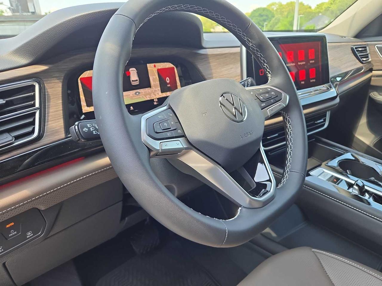 2025 Volkswagen Atlas 2.0T SEL Wellesley MA