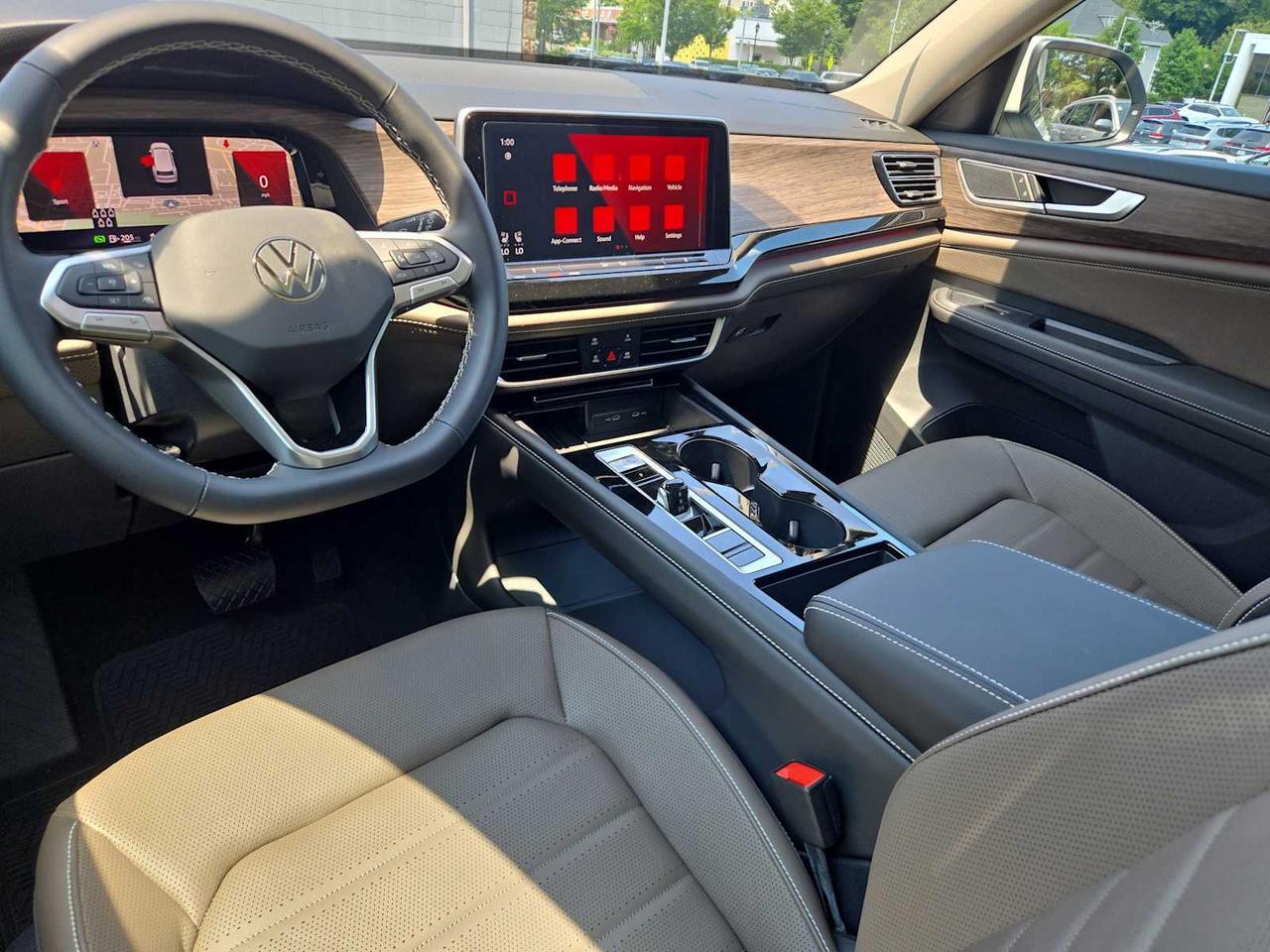 2025 Volkswagen Atlas 2.0T SEL Wellesley MA