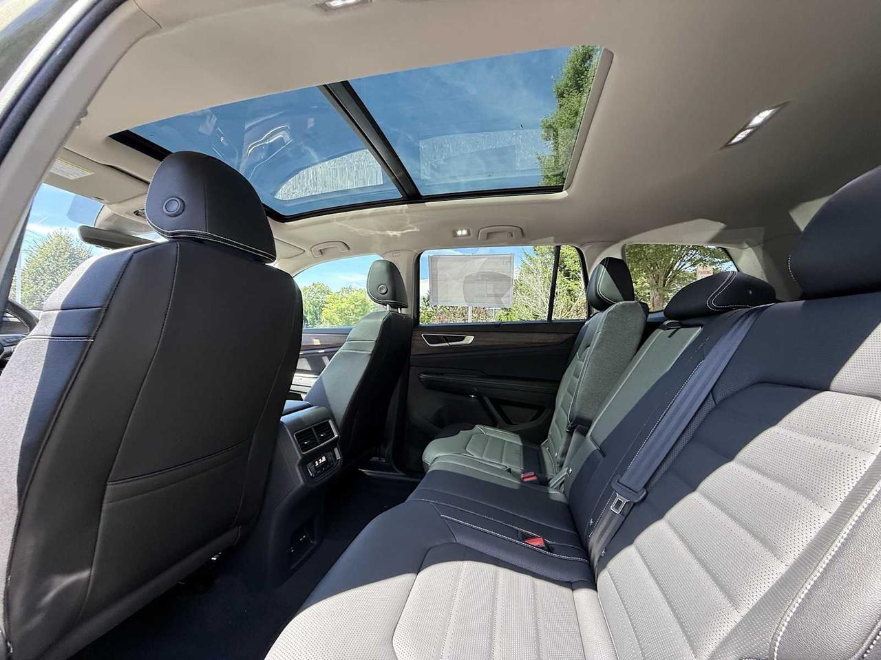 2025 Volkswagen Atlas 2.0T SEL Westborough MA