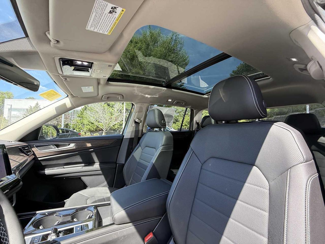 2025 Volkswagen Atlas 2.0T SEL Westborough MA