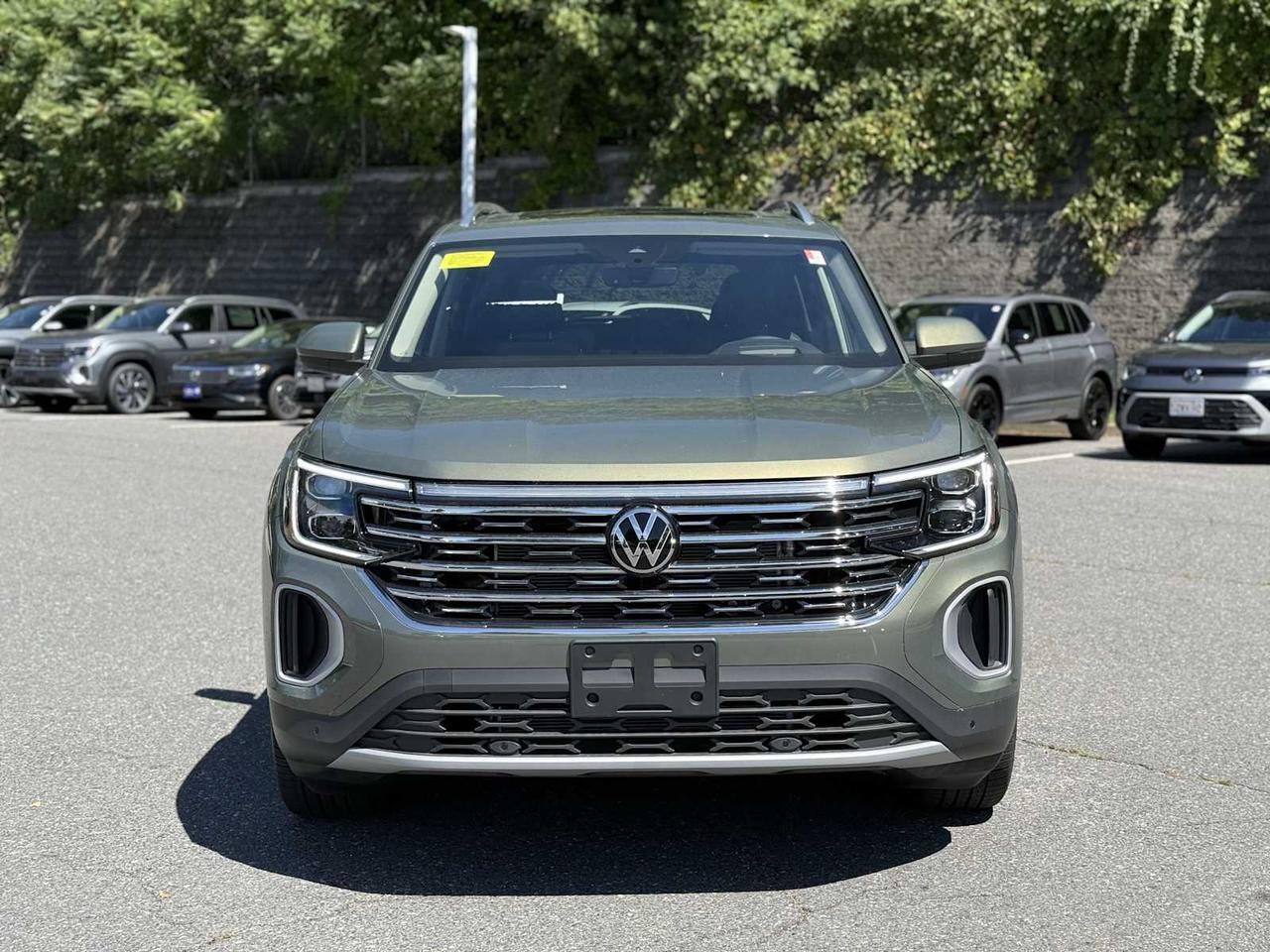 2025 Volkswagen Atlas 2.0T SEL Westborough MA