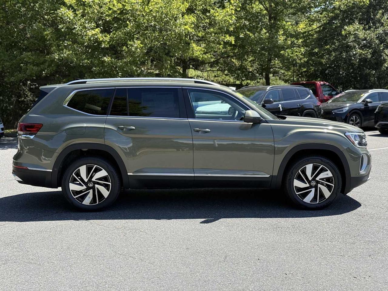 2025 Volkswagen Atlas 2.0T SEL Westborough MA