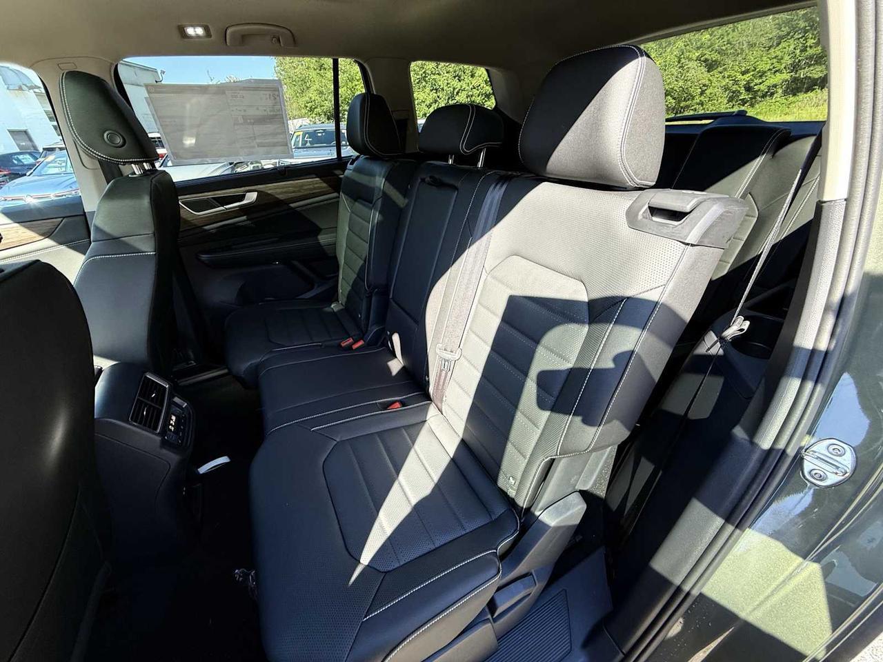 2025 Volkswagen Atlas 2.0T SEL Westborough MA
