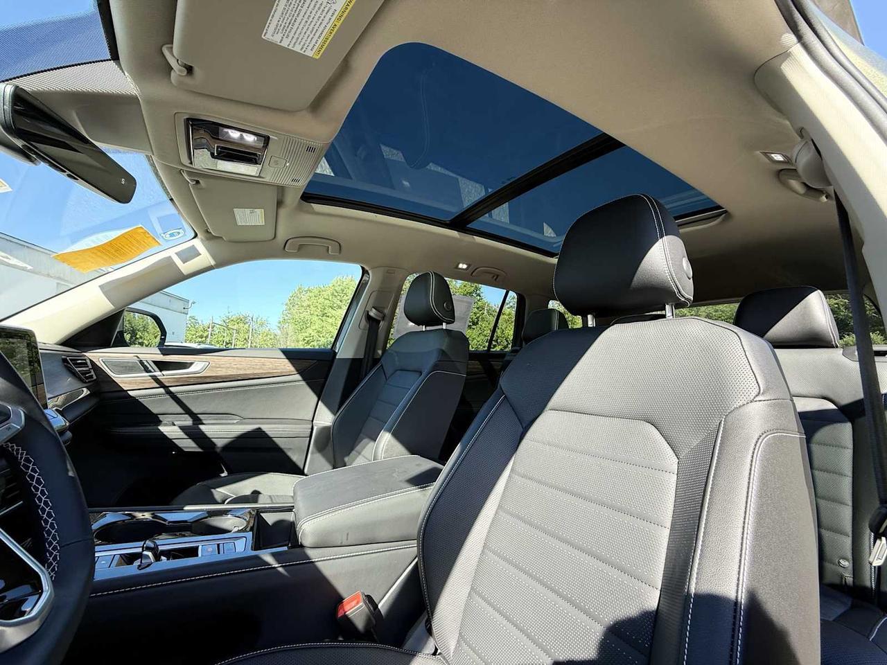 2025 Volkswagen Atlas 2.0T SEL Westborough MA