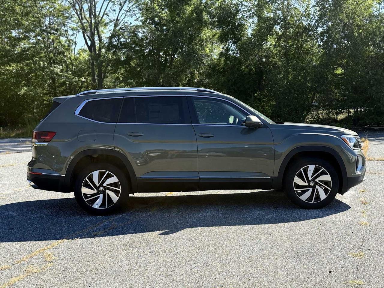 2025 Volkswagen Atlas 2.0T SEL Westborough MA