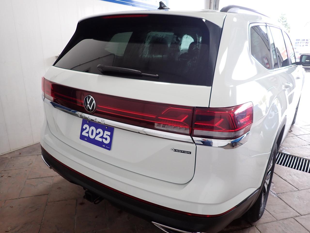 2025 Volkswagen Atlas Comfortline 4WD LEATHER 7 PASS Listowel ON