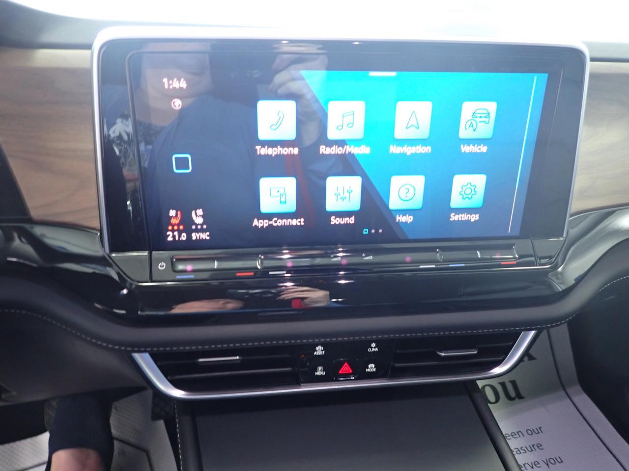 2025 Volkswagen Atlas Comfortline 4WD LEATHER 7 PASS Listowel ON