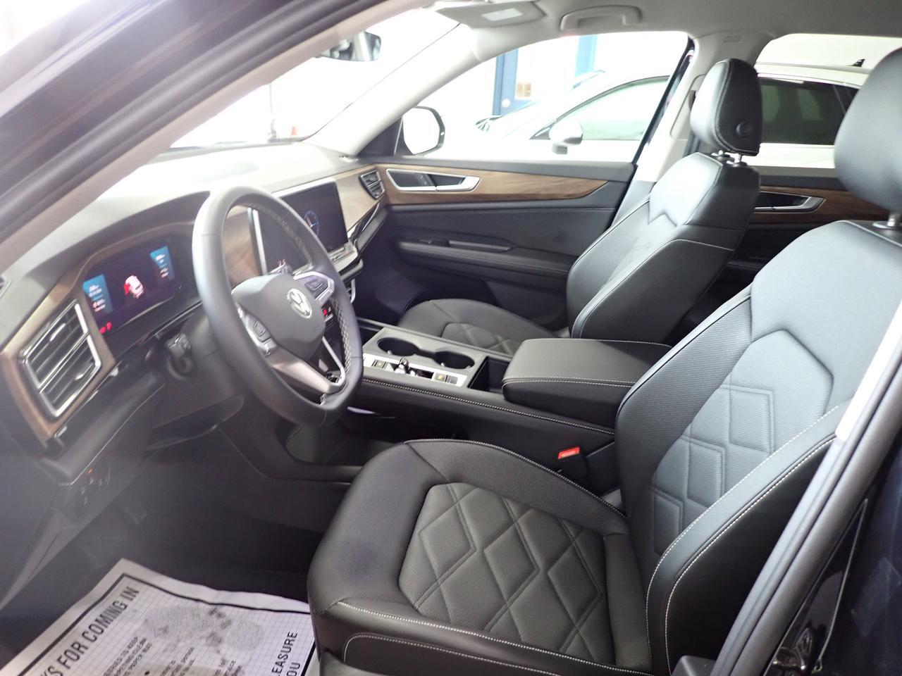 2025 Volkswagen Atlas Comfortline 4WD LEATHER Listowel ON