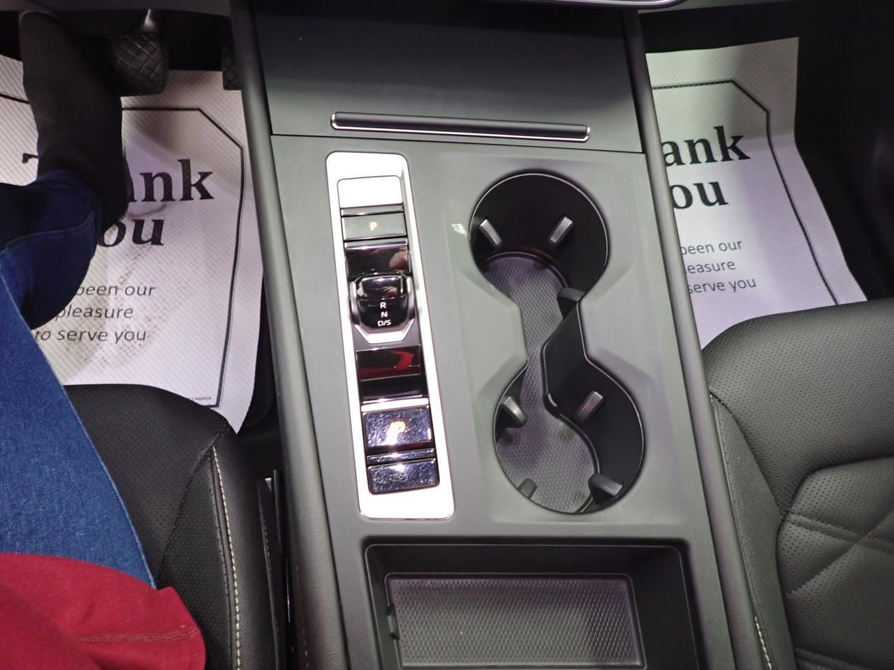 2025 Volkswagen Atlas Comfortline 4WD LEATHER NAVI 7 PASS Listowel ON