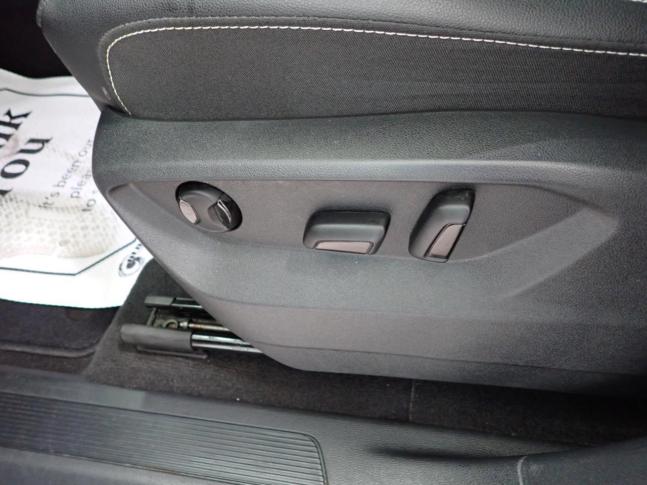 2025 Volkswagen Atlas Comfortline 4WD LEATHER NAVI 7 PASS Listowel ON