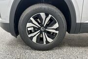 2025 Volkswagen Atlas Cross Sport 2.0T SE Oshkosh WI