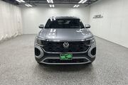2025 Volkswagen Atlas Cross Sport 2.0T SE Oshkosh WI