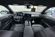 2025 Volkswagen Atlas Cross Sport 2.0T SE Oshkosh WI