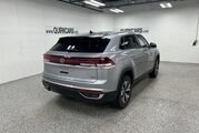 2025 Volkswagen Atlas Cross Sport 2.0T SE Oshkosh WI