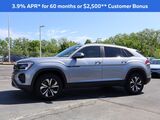 2025 Volkswagen Atlas Cross Sport 2.0T SE Oshkosh WI