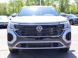 2025 Volkswagen Atlas Cross Sport 2.0T SE Oshkosh WI