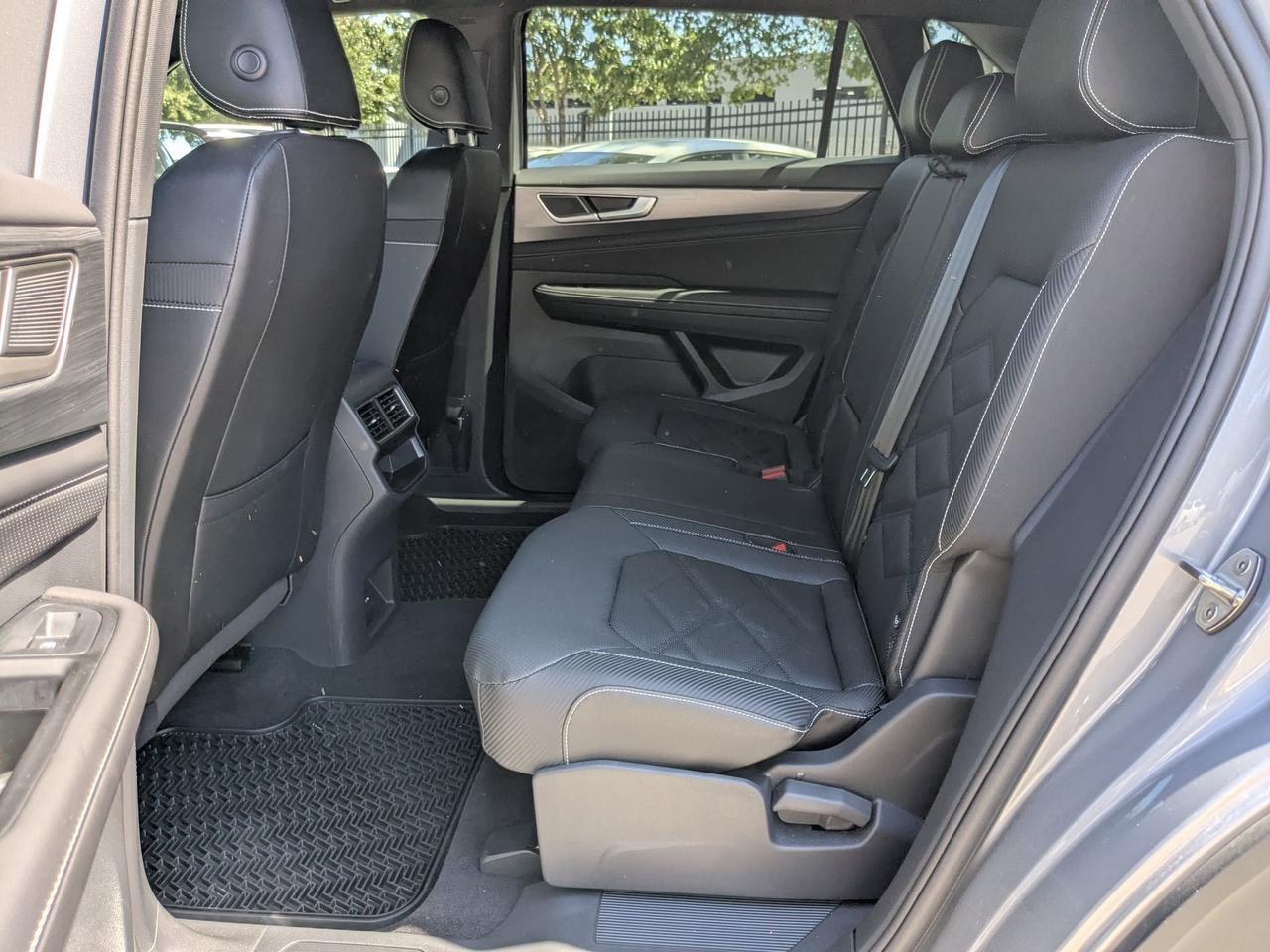 2025 Volkswagen Atlas Cross Sport 2.0T SE San Antonio TX