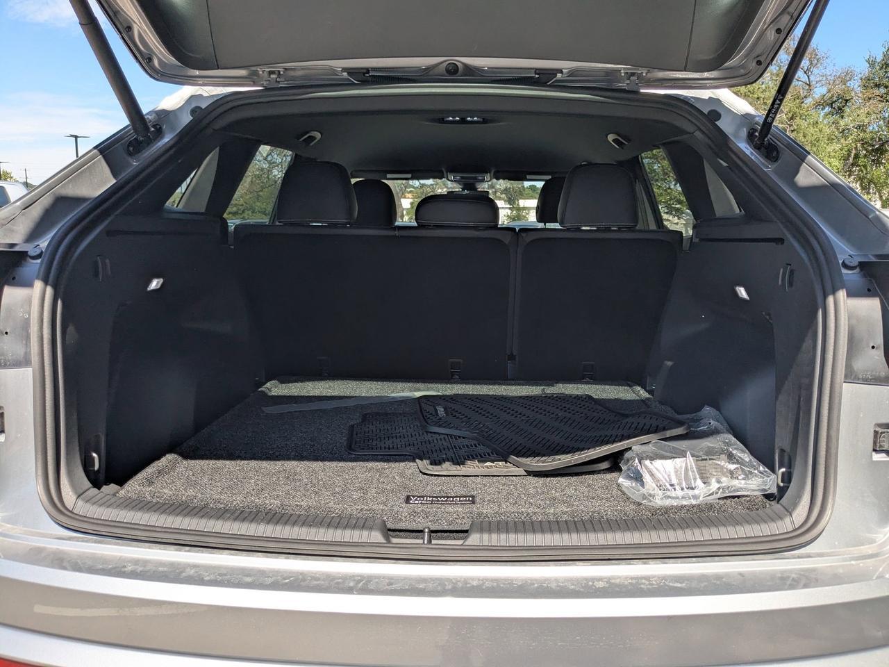 2025 Volkswagen Atlas Cross Sport 2.0T SE San Antonio TX