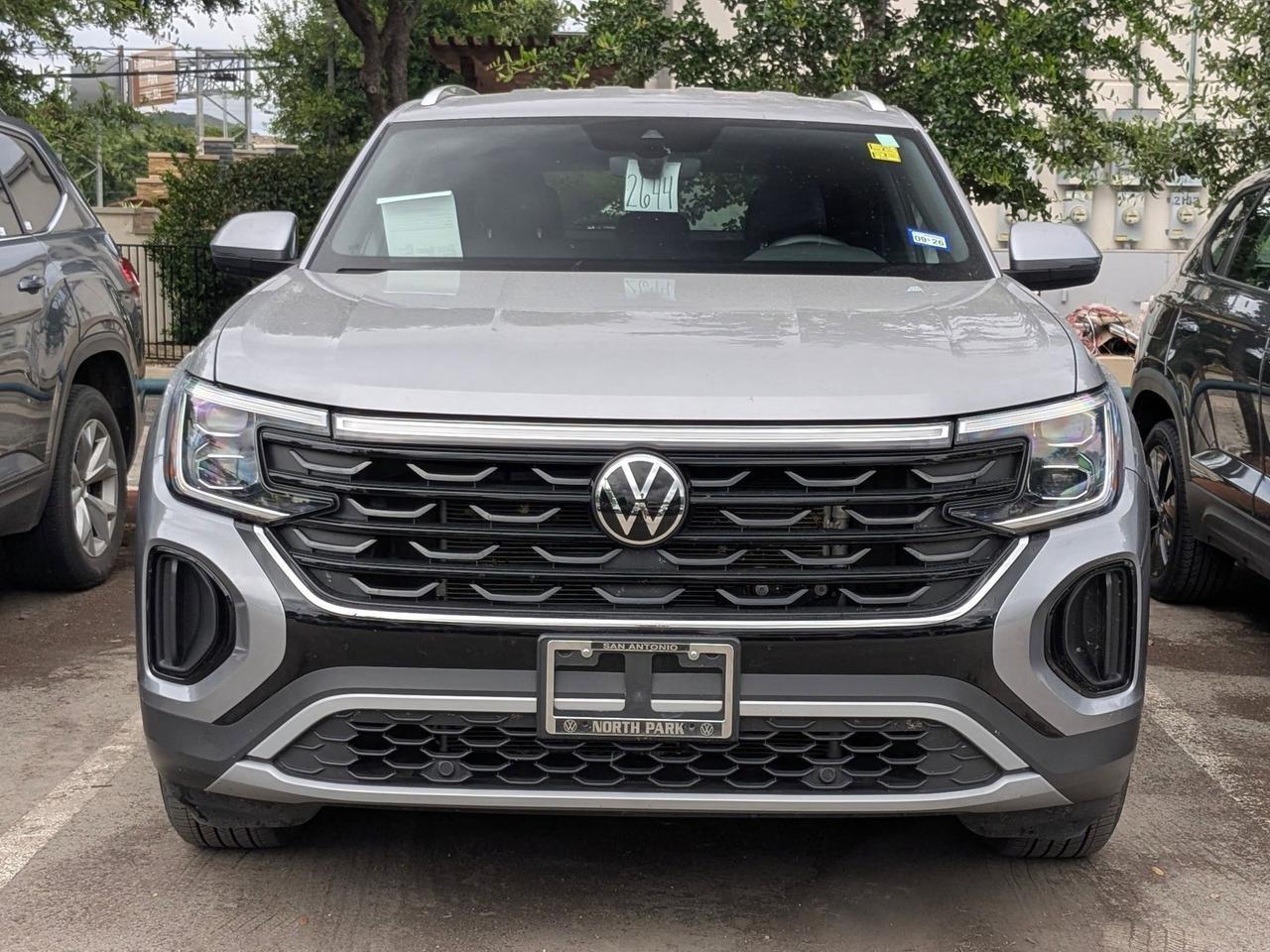 2025 Volkswagen Atlas Cross Sport 2.0T SE